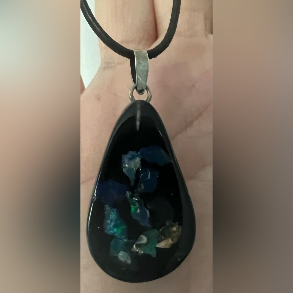 NWOT: Colorful, Beautiful & Interesting Necklace. UNISEX!